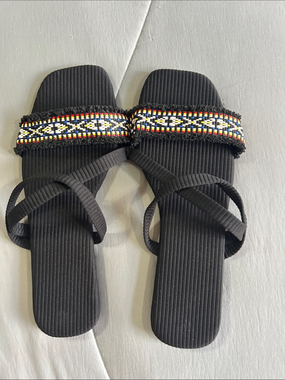 Black Beaded Strap Women's Slide Sandals with Crisscross Toe Straps
